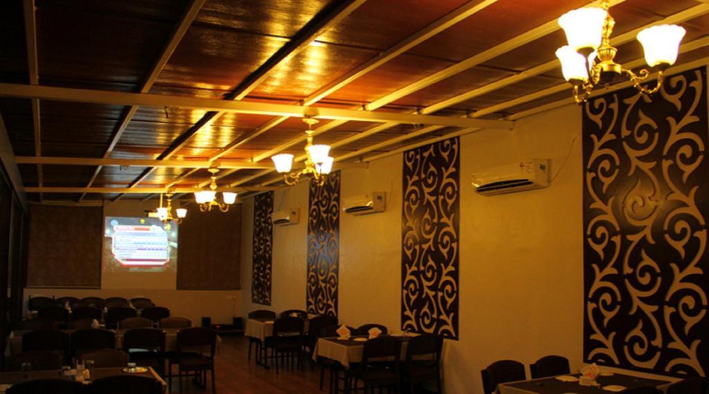 Hotel Sai Regency Daman Exterior foto
