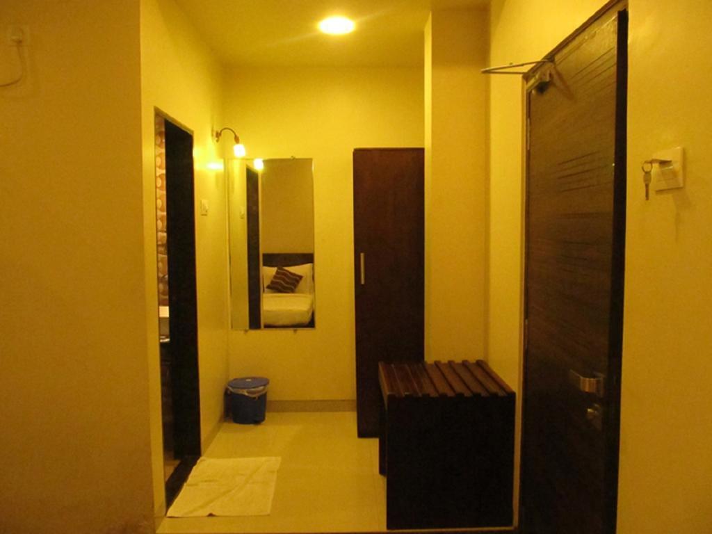 Hotel Sai Regency Daman Exterior foto